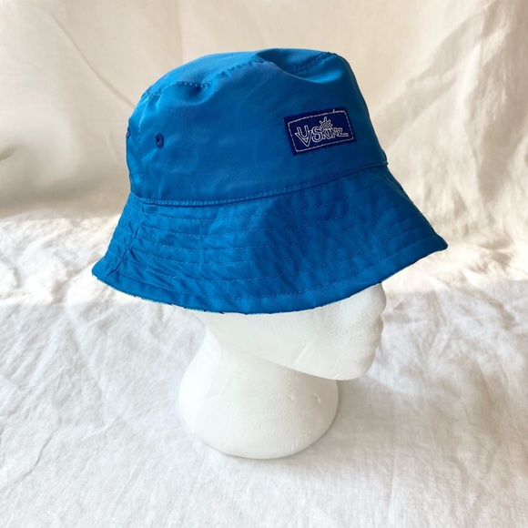 UV Skinz Reversible Sun Hat Sharks - Picture 4 of 15